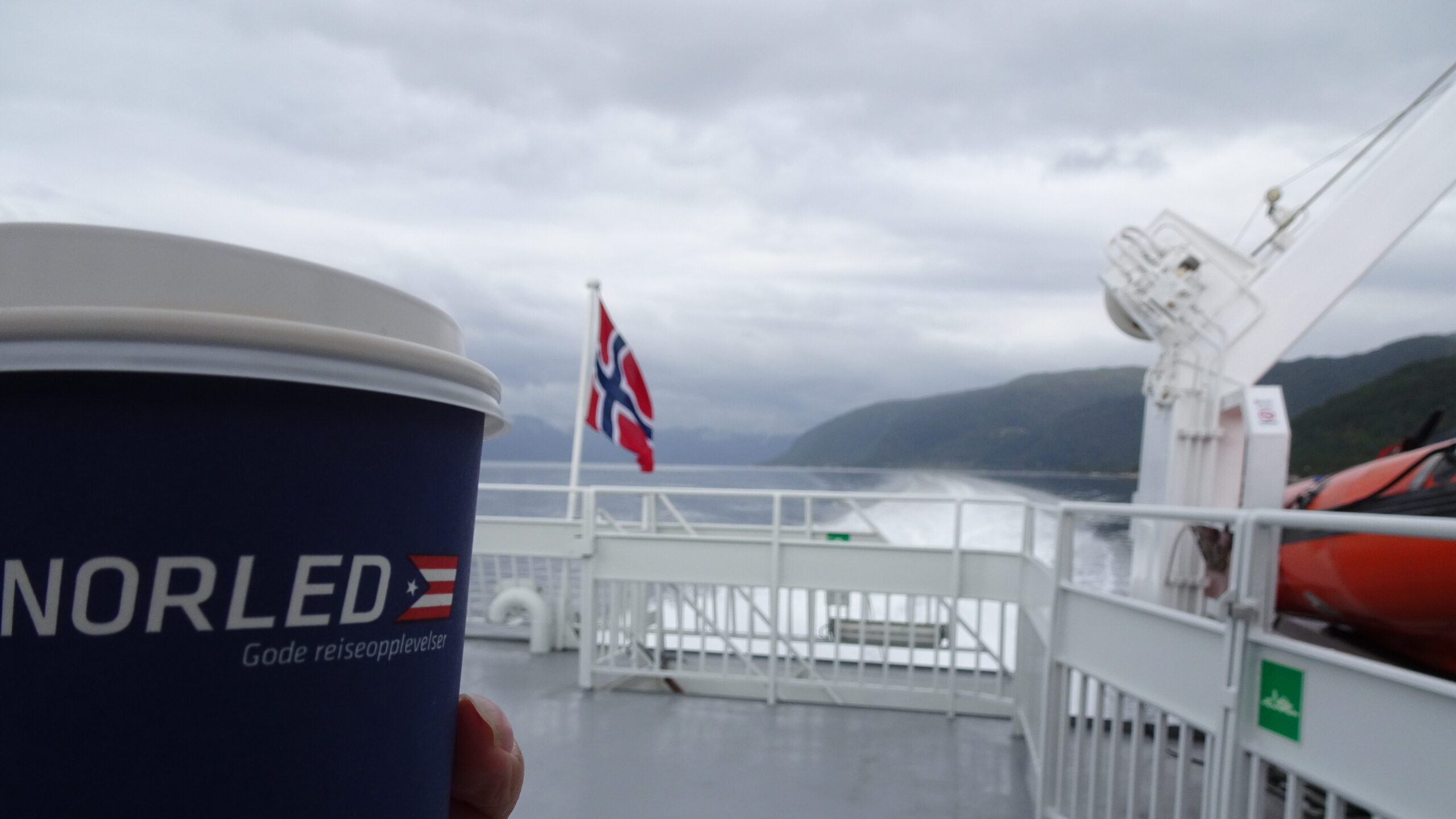 船で飲むコーヒー